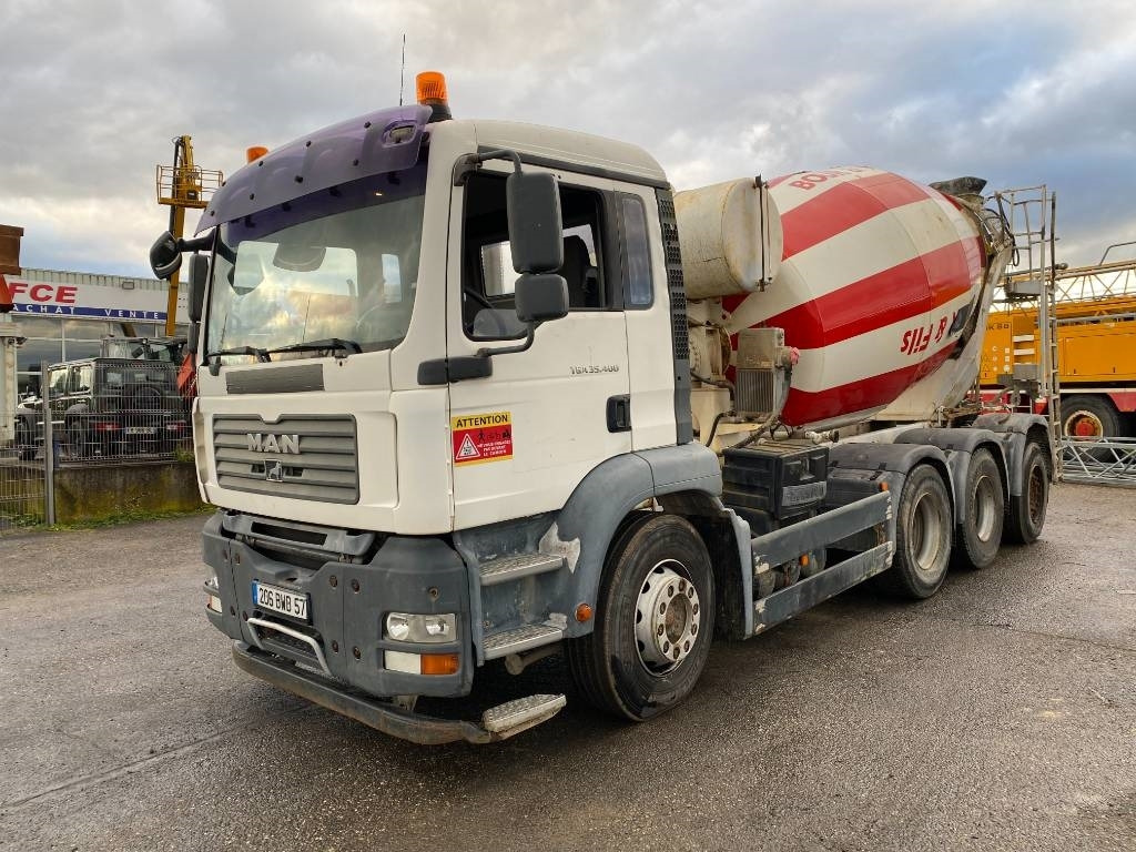 MAN TGA 33.400 /Tridem 8x4 Stetter - Camion malaxeur: photos 1 MAN TGA 33.400 /Tridem 8x4 Stetter - Camion malaxeur: photos 1