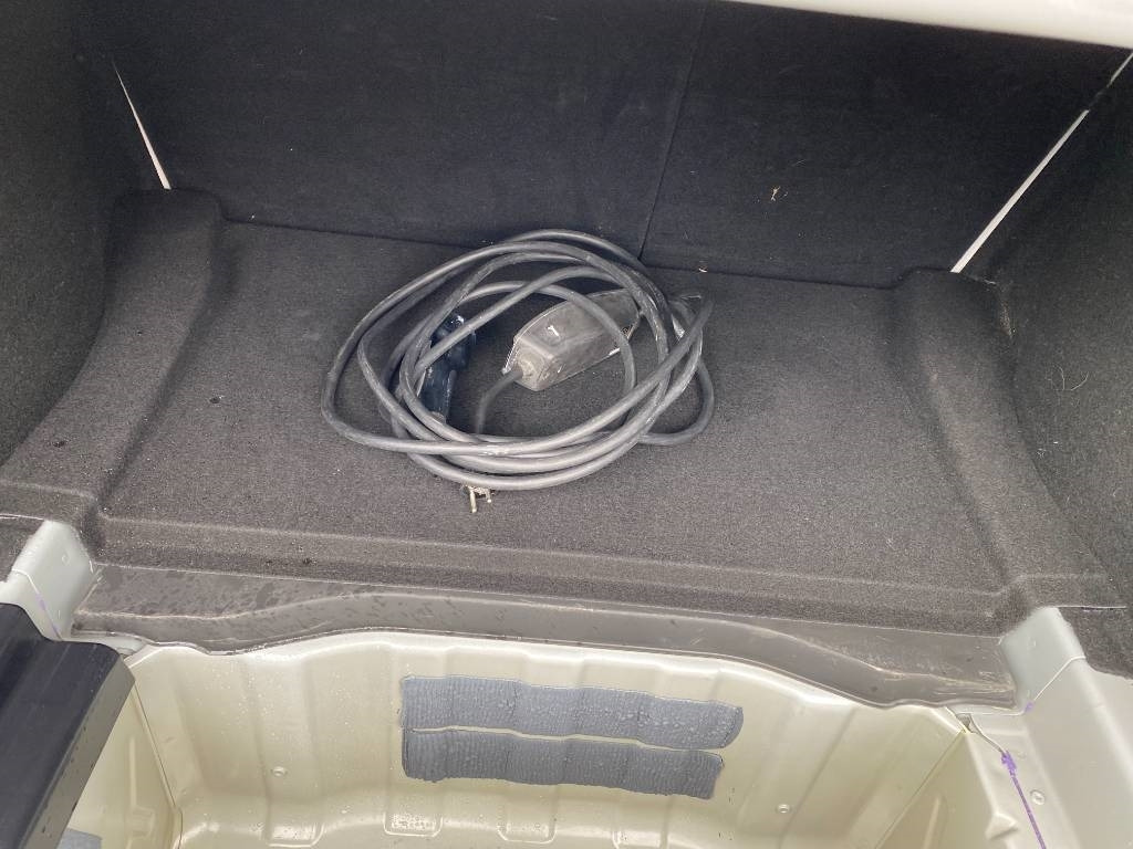 Voiture Tesla MODEL 3 5YJ3 - Rwd-Carte Grise Française endommagé: photos 29