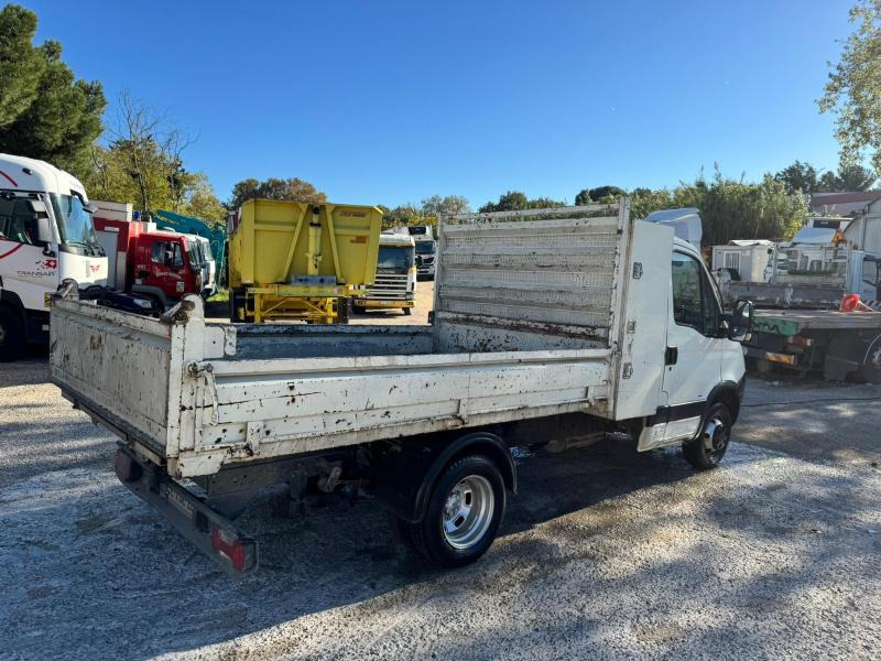 Iveco Daily 35C12 - Utilitaire benne: photos 4 Iveco Daily 35C12 - Utilitaire benne: photos 4