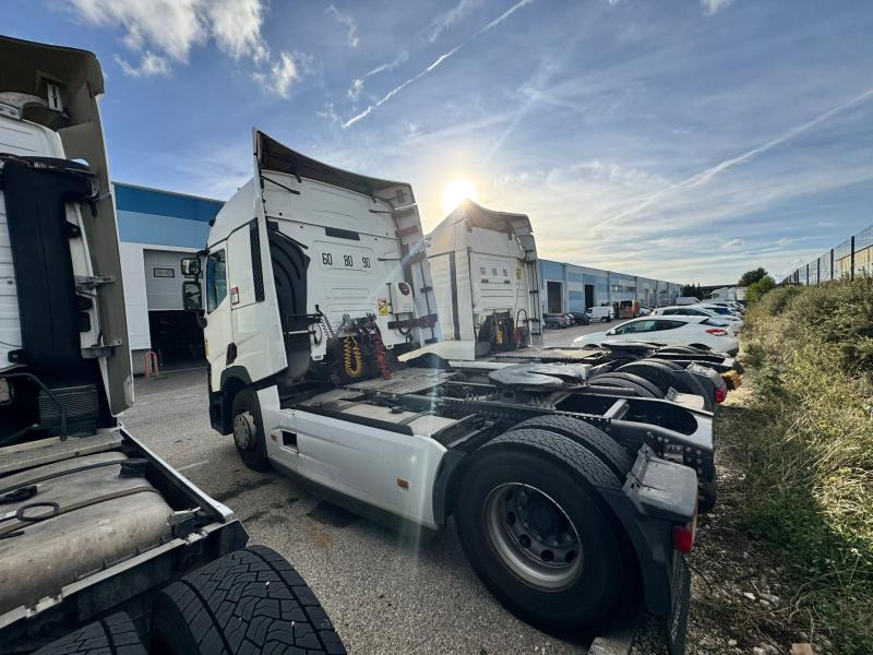 Renault T 460 - Tracteur routier: photos 5 Renault T 460 - Tracteur routier: photos 5