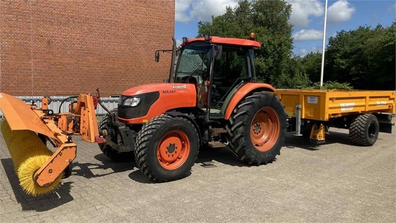 Kubota M8540N - Tracteur agricole: photos 2 Kubota M8540N - Tracteur agricole: photos 2