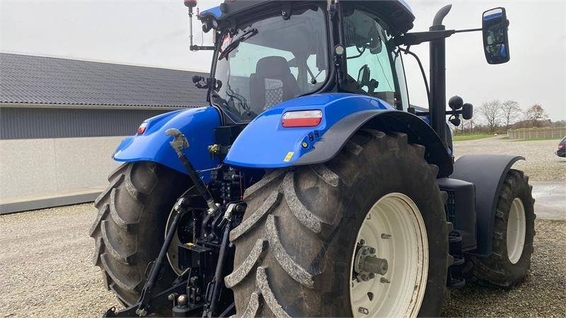 New Holland T7.270 AutoCommand T7.270 - Tracteur agricole: photos 3 New Holland T7.270 AutoCommand T7.270 - Tracteur agricole: photos 3