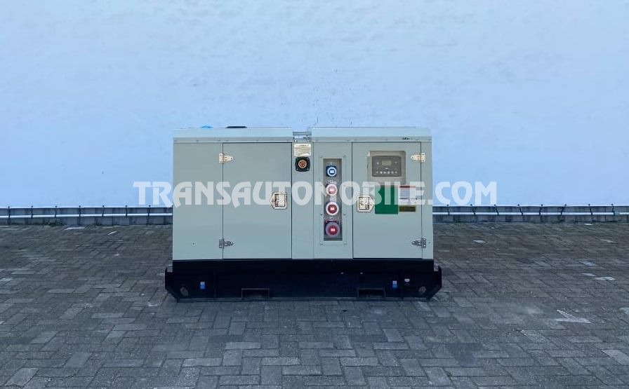 Perkins 15 kVA 1.5L DIESEL - EXPORT OUT EU - Groupe électrogène: photos 4 Perkins 15 kVA 1.5L DIESEL - EXPORT OUT EU - Groupe électrogène: photos 4