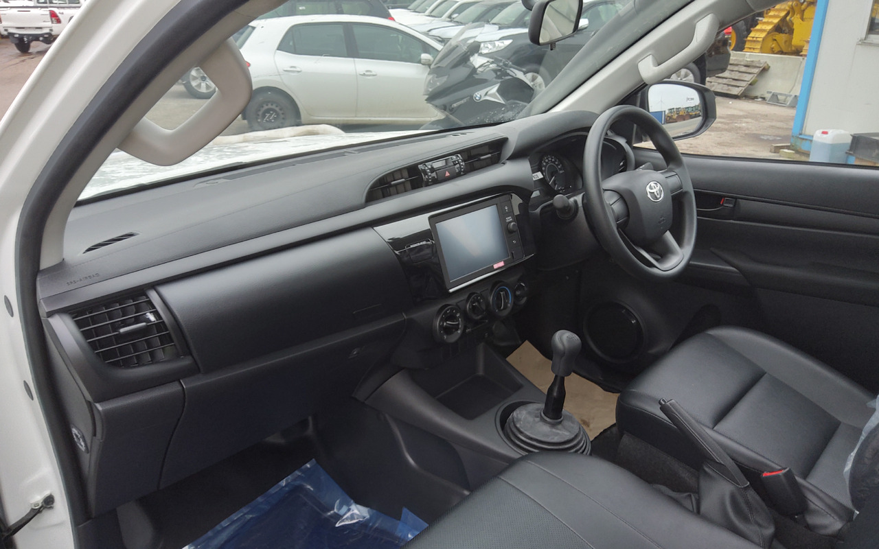 Pick-up neuf Toyota Hilux / Revo RHD Pick-up single Cab 2.8L Diesel Manual: photos 11