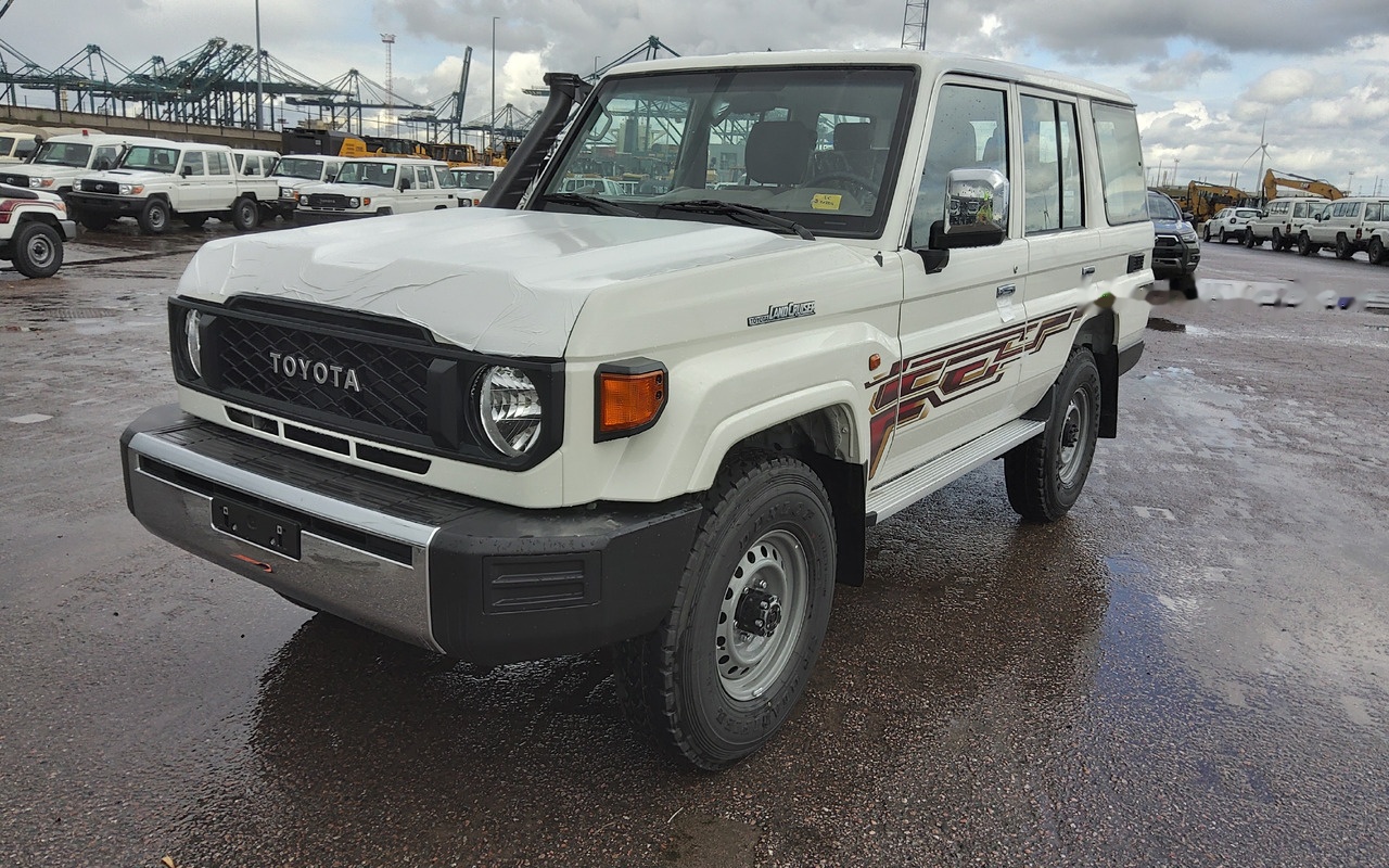 Voiture neuf Toyota Land Cruiser 76 Station Wagon vdj v8 4.5L Turbo Diesel Manual NEW MODEL: photos 1
