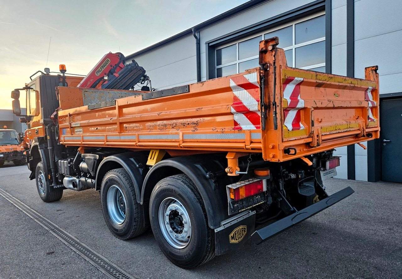 Camion benne, Camion grue Iveco Trakker 410 6x4-4 EEV Palfinger PK12502 Funk: photos 14
