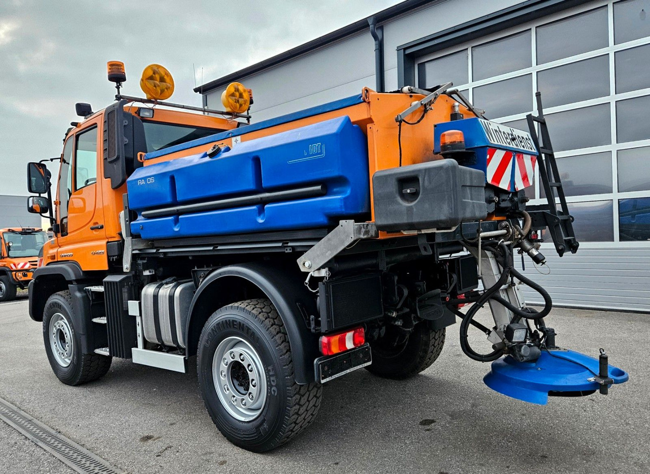 Unimog U423 UGE Euro6 Hydrostat Schmidt Stratos - Camion benne: photos 3 Unimog U423 UGE Euro6 Hydrostat Schmidt Stratos - Camion benne: photos 3