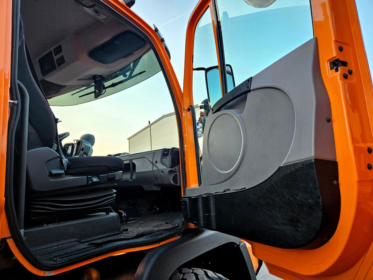 Camion benne Unimog U427 UGE Euro6 VarioPilot Hydrostat: photos 15 Camion benne Unimog U427 UGE Euro6 VarioPilot Hydrostat: photos 15