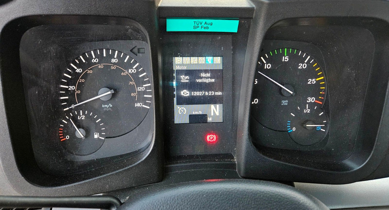 Camion benne Unimog U427 UGE Euro6 VarioPilot Hydrostat: photos 13 Camion benne Unimog U427 UGE Euro6 VarioPilot Hydrostat: photos 13