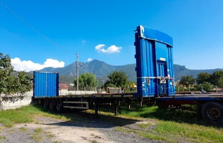 Semirimorchi Pianali - varie marche e modelli - Semi-remorque surbaissé: photos 1 Semirimorchi Pianali - varie marche e modelli - Semi-remorque surbaissé: photos 1