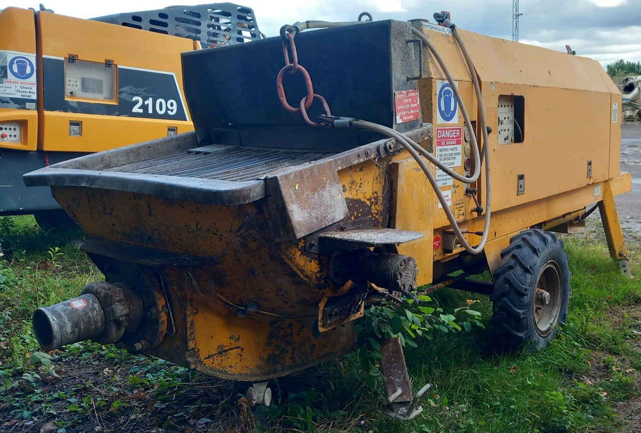 PUTZMEISTER 1407 - Pompe à béton stationnaire: photos 1 PUTZMEISTER 1407 - Pompe à béton stationnaire: photos 1