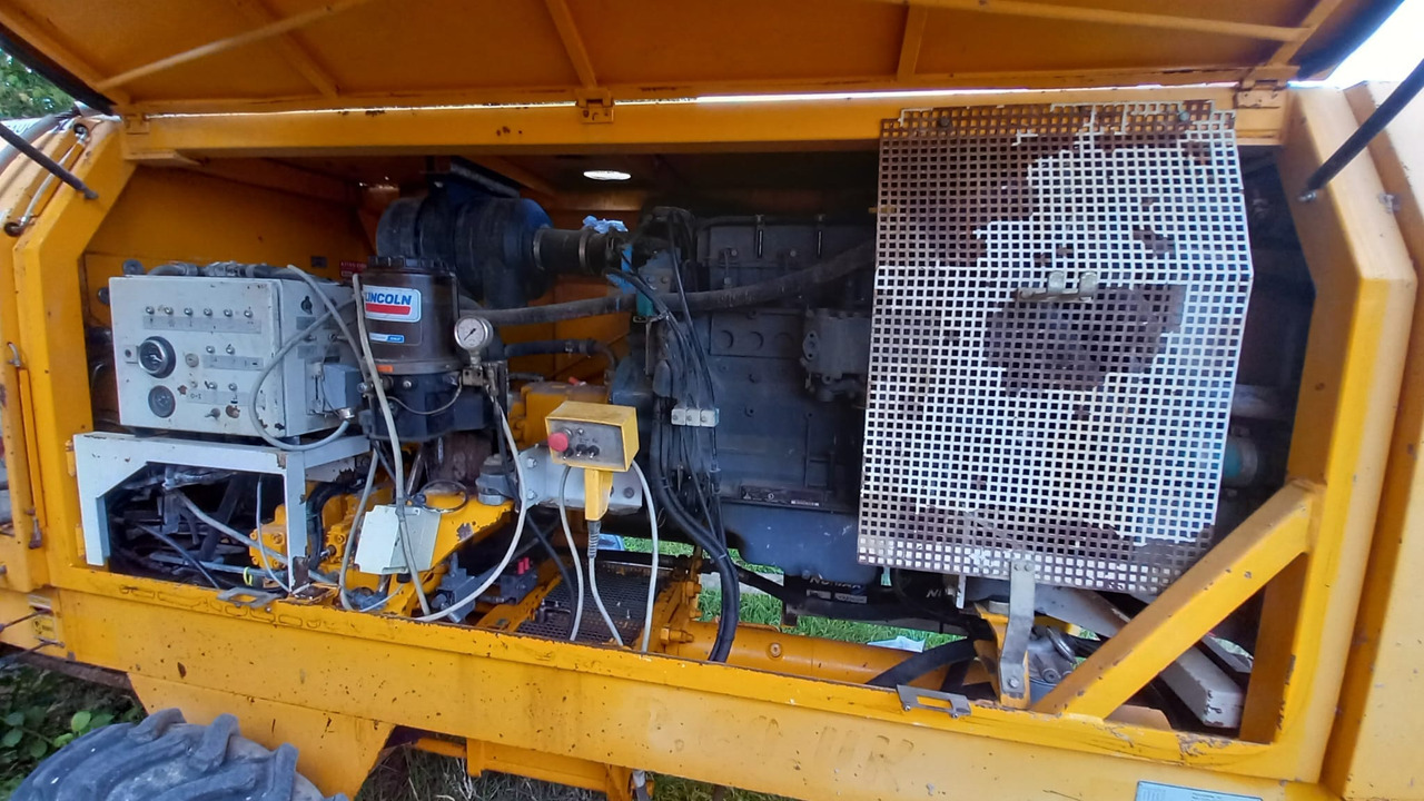 PUTZMEISTER 1407 - Pompe à béton stationnaire: photos 3 PUTZMEISTER 1407 - Pompe à béton stationnaire: photos 3