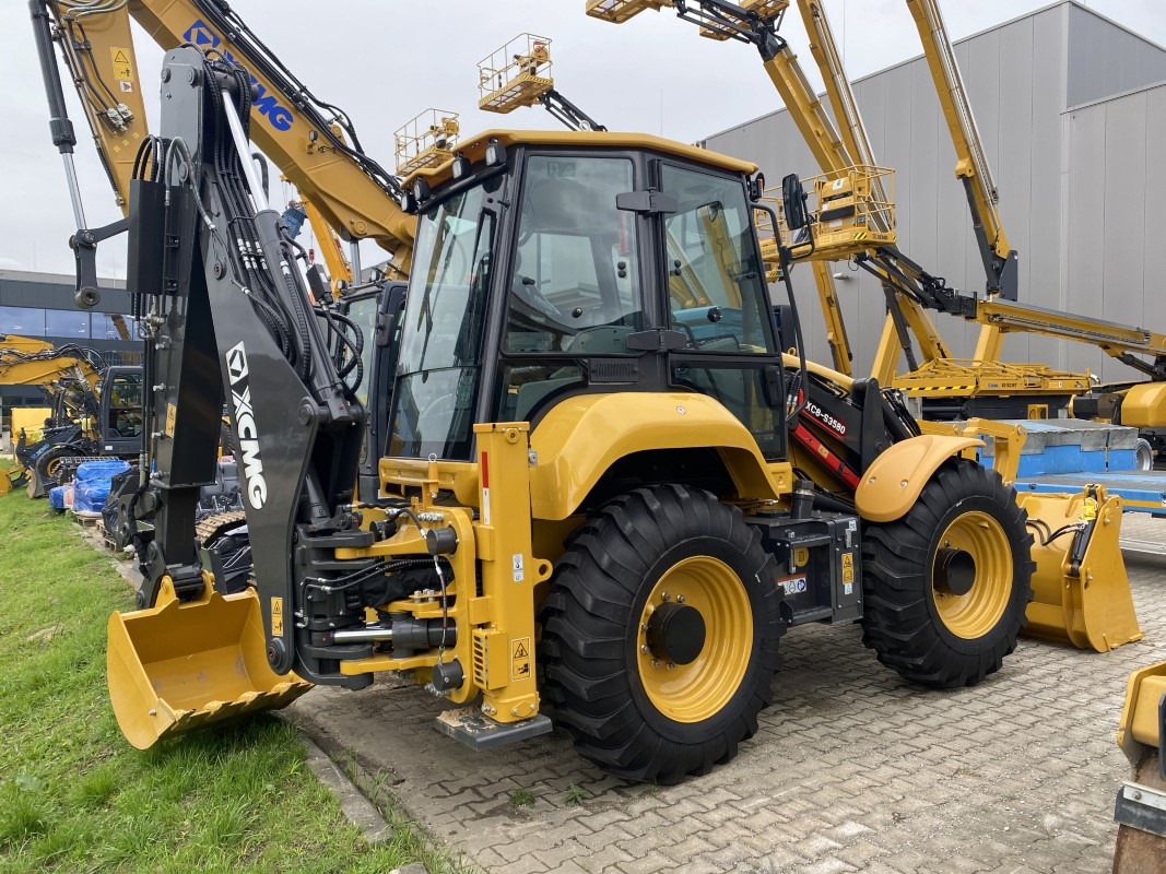 XCMG XC8-S3580 - Tractopelle: photos 2 XCMG XC8-S3580 - Tractopelle: photos 2