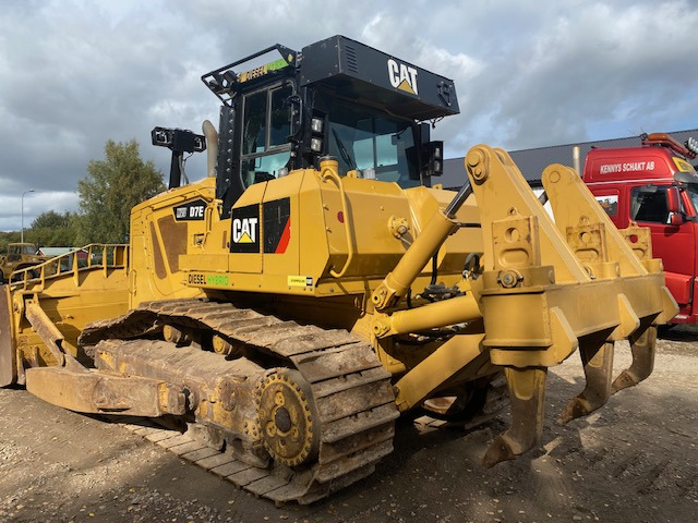 CATERPILLAR D7E - Bulldozer: photos 2 CATERPILLAR D7E - Bulldozer: photos 2