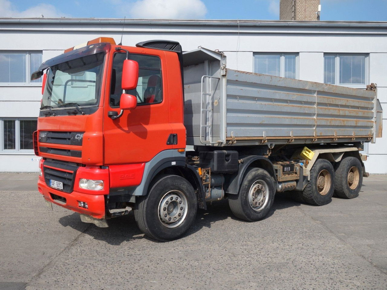 DAF CF 85.410 8x4 mit Meiller - Camion benne: photos 2 DAF CF 85.410 8x4 mit Meiller - Camion benne: photos 2