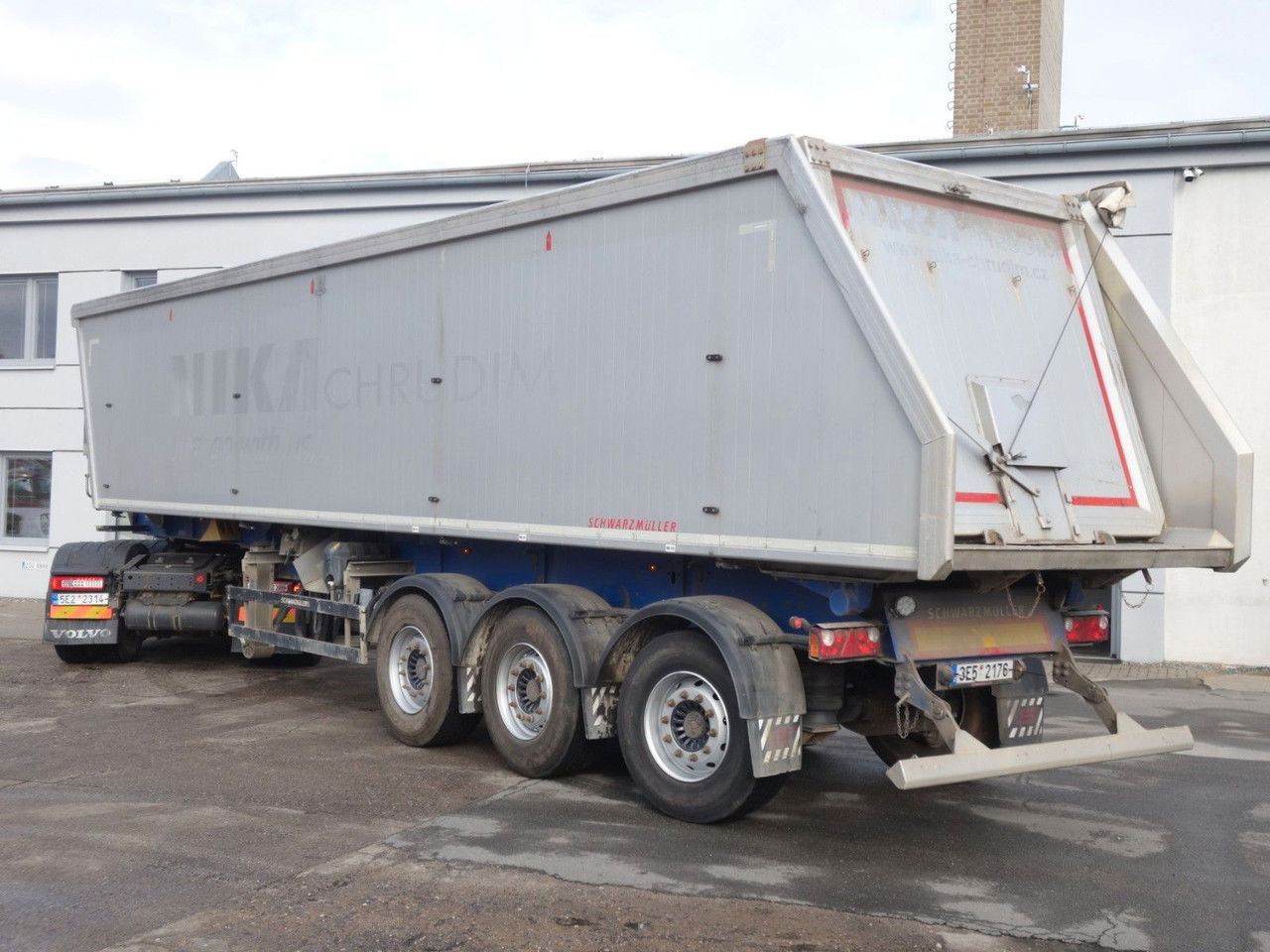 Schwarzmüller SK KIS 3/E , 50 cm3, SAF, Liftachse - Semi-remorque benne: photos 4 Schwarzmüller SK KIS 3/E , 50 cm3, SAF, Liftachse - Semi-remorque benne: photos 4