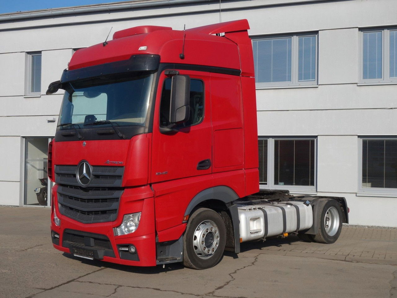 Mercedes-Benz Actros 1845 Lsnrl, Lowdeck, Standklima - Tracteur routier: photos 1 Mercedes-Benz Actros 1845 Lsnrl, Lowdeck, Standklima - Tracteur routier: photos 1
