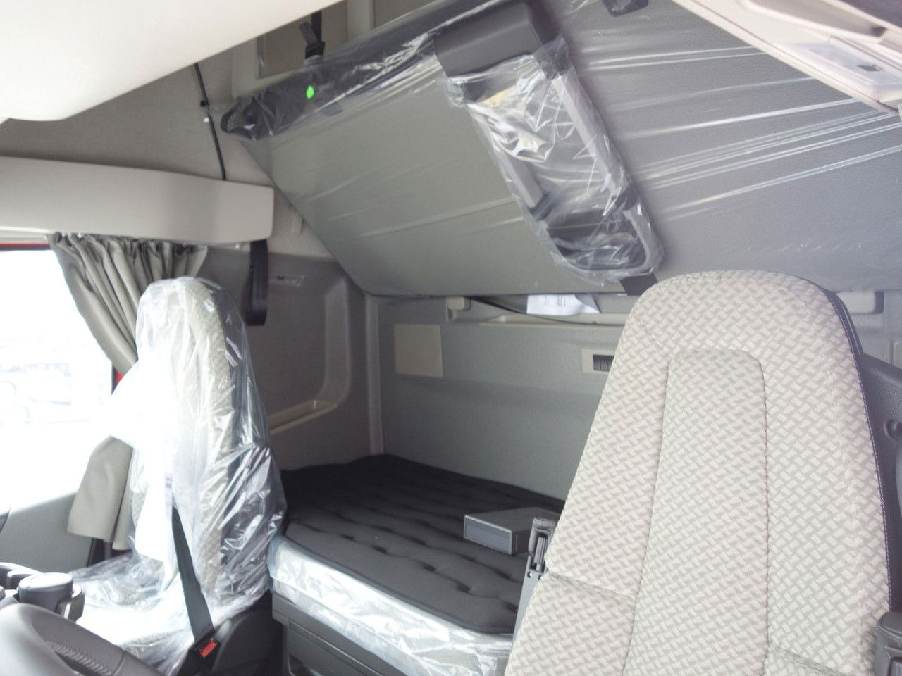 Volvo FH 13 XL 460 TC Neue fur Kassbohrer,Rolfo, Rimo - crédit-bail Volvo FH 13 XL 460 TC Neue fur Kassbohrer,Rolfo, Rimo: photos 8