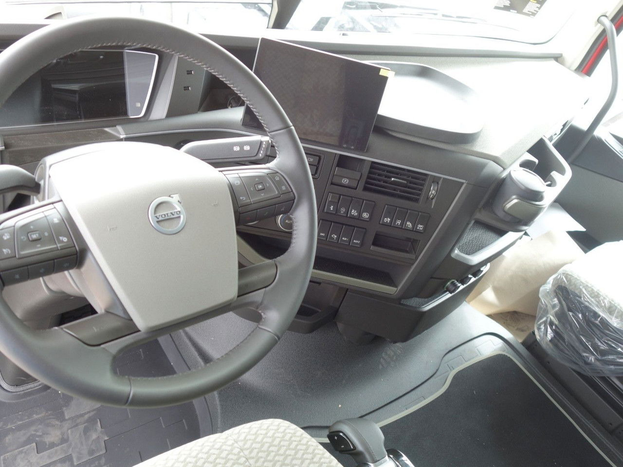 Volvo FH 13 XL 460 TC Neue fur Kassbohrer,Rolfo, Rimo - crédit-bail Volvo FH 13 XL 460 TC Neue fur Kassbohrer,Rolfo, Rimo: photos 13