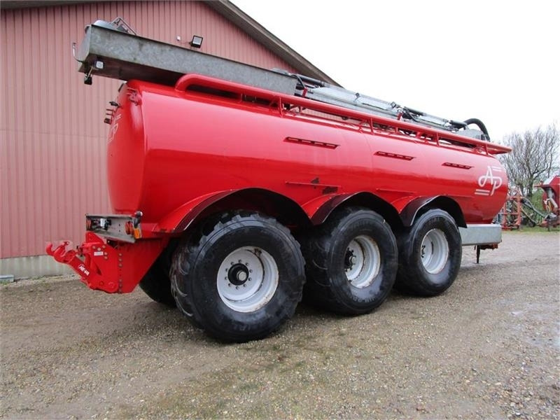 AP GV 25 - Tonne à lisier: photos 2 AP GV 25 - Tonne à lisier: photos 2