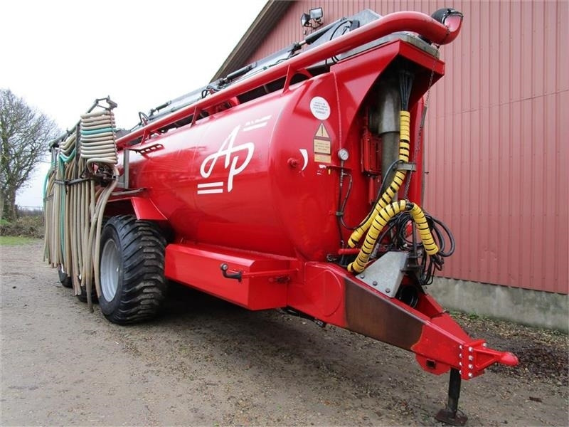 AP GV 25 m/24 meter slangebom - Tonne à lisier: photos 1 AP GV 25 m/24 meter slangebom - Tonne à lisier: photos 1