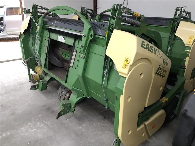 Krone EasyFlow 300S - Matériel de fenaison: photos 1 Krone EasyFlow 300S - Matériel de fenaison: photos 1