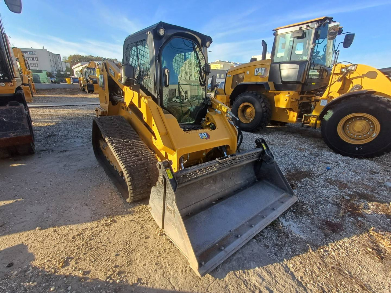 CAT 279D3 - Chargeuse compacte sur chenilles: photos 2 CAT 279D3 - Chargeuse compacte sur chenilles: photos 2