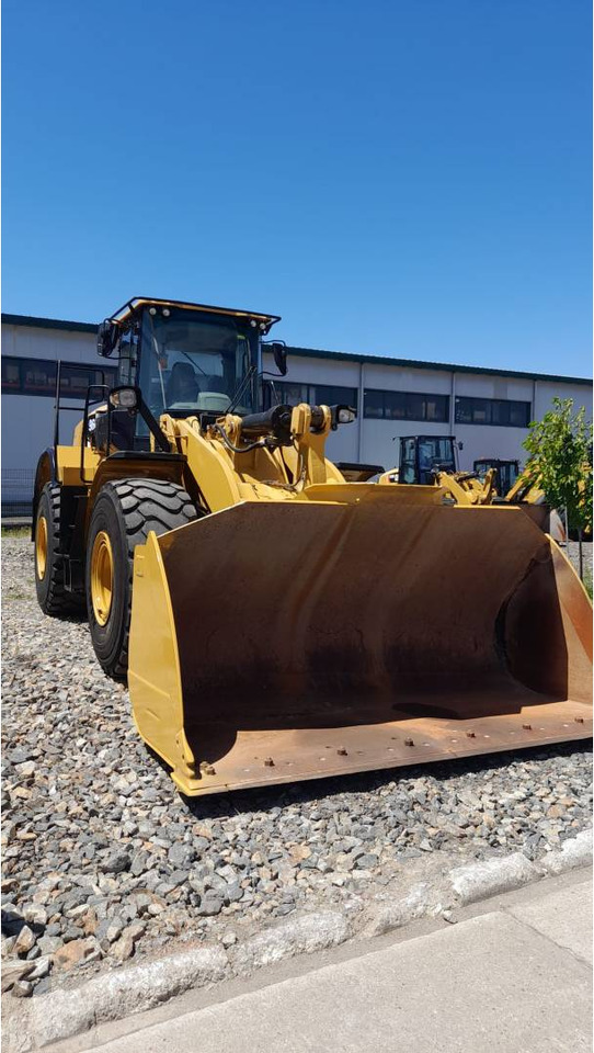 CAT 966M - Chargeuse sur pneus: photos 2 CAT 966M - Chargeuse sur pneus: photos 2