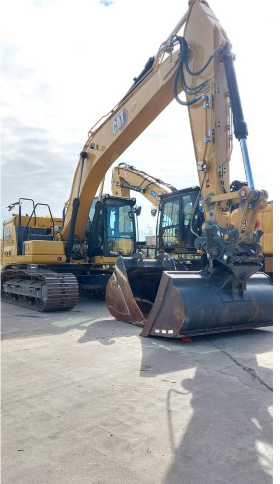 CAT 320 - Pelle sur chenille: photos 2 CAT 320 - Pelle sur chenille: photos 2