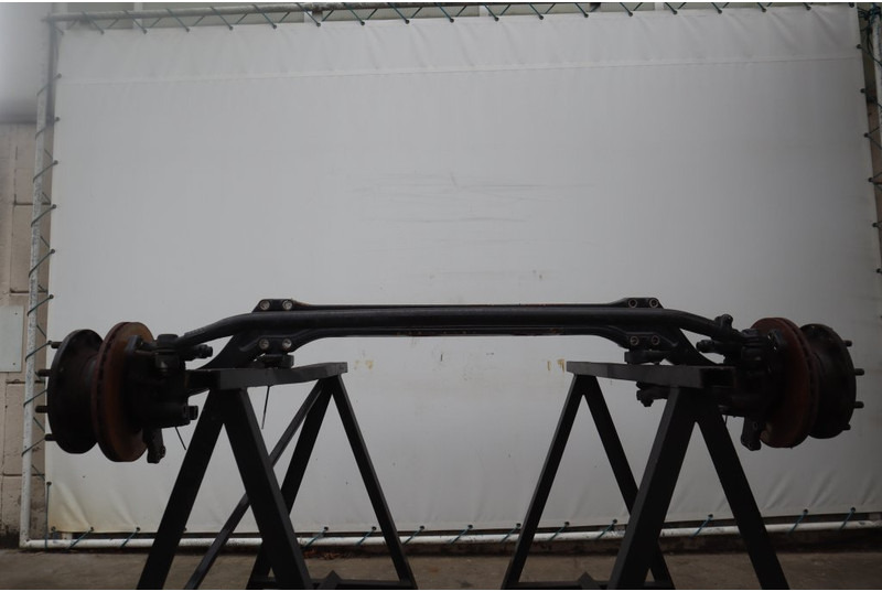 MAN VOK-08-44 81.44001-7462 - Essieu avant pour Camion: photos 1 MAN VOK-08-44 81.44001-7462 - Essieu avant pour Camion: photos 1