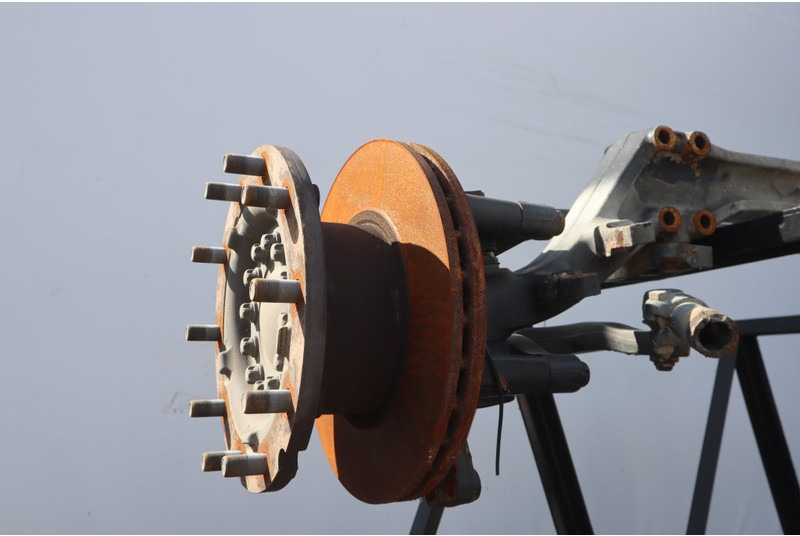 MAN VOK-08-44 - Essieu avant pour Camion: photos 2 MAN VOK-08-44 - Essieu avant pour Camion: photos 2