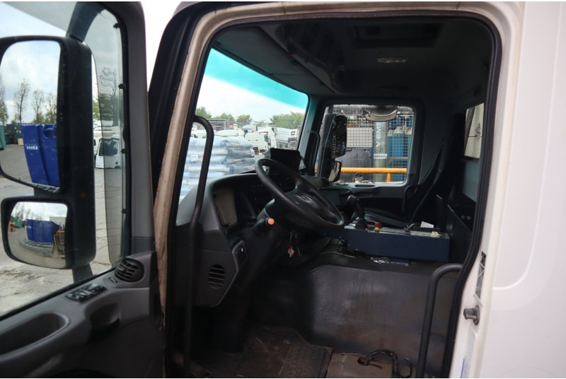 Mercedes-Benz ACTROS F07 MP3 94389915588371 - Cabine et intérieur pour Camion: photos 5 Mercedes-Benz ACTROS F07 MP3 94389915588371 - Cabine et intérieur pour Camion: photos 5