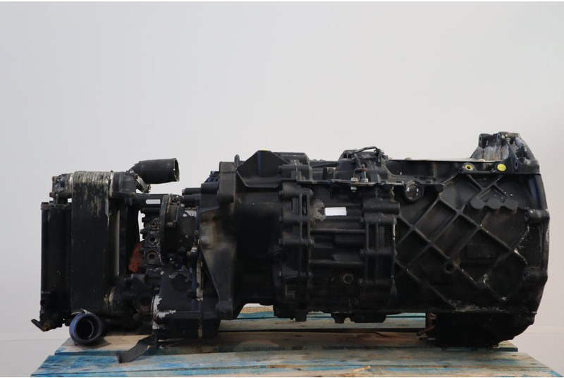 MAN 12AS2131DD + INT2 81.32004-6280 - Pièces de rechange pour Camion: photos 3 MAN 12AS2131DD + INT2 81.32004-6280 - Pièces de rechange pour Camion: photos 3