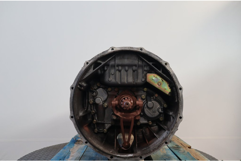 MAN 12AS2131DD + INT2 81.32004-6280 - Pièces de rechange pour Camion: photos 2 MAN 12AS2131DD + INT2 81.32004-6280 - Pièces de rechange pour Camion: photos 2