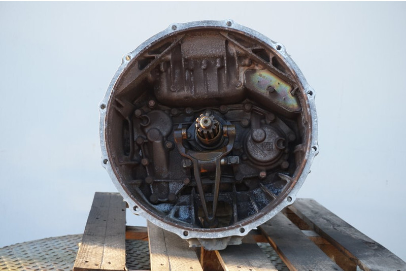 ZF 12AS2330DD TGX - Boîte de vitesse pour Camion: photos 2 ZF 12AS2330DD TGX - Boîte de vitesse pour Camion: photos 2