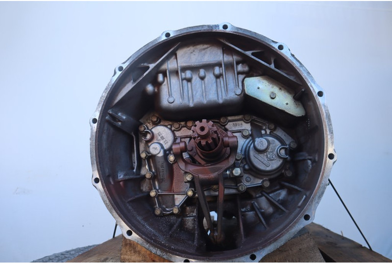 ZF 12AS2331DD+INT3 - Boîte de vitesse pour Camion: photos 2 ZF 12AS2331DD+INT3 - Boîte de vitesse pour Camion: photos 2