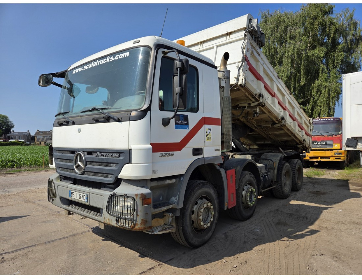 Mercedes Actros 3236 8x4 2-Side Tipper EPS Gearbox 3 Pedals - Camion benne: photos 1 Mercedes Actros 3236 8x4 2-Side Tipper EPS Gearbox 3 Pedals - Camion benne: photos 1