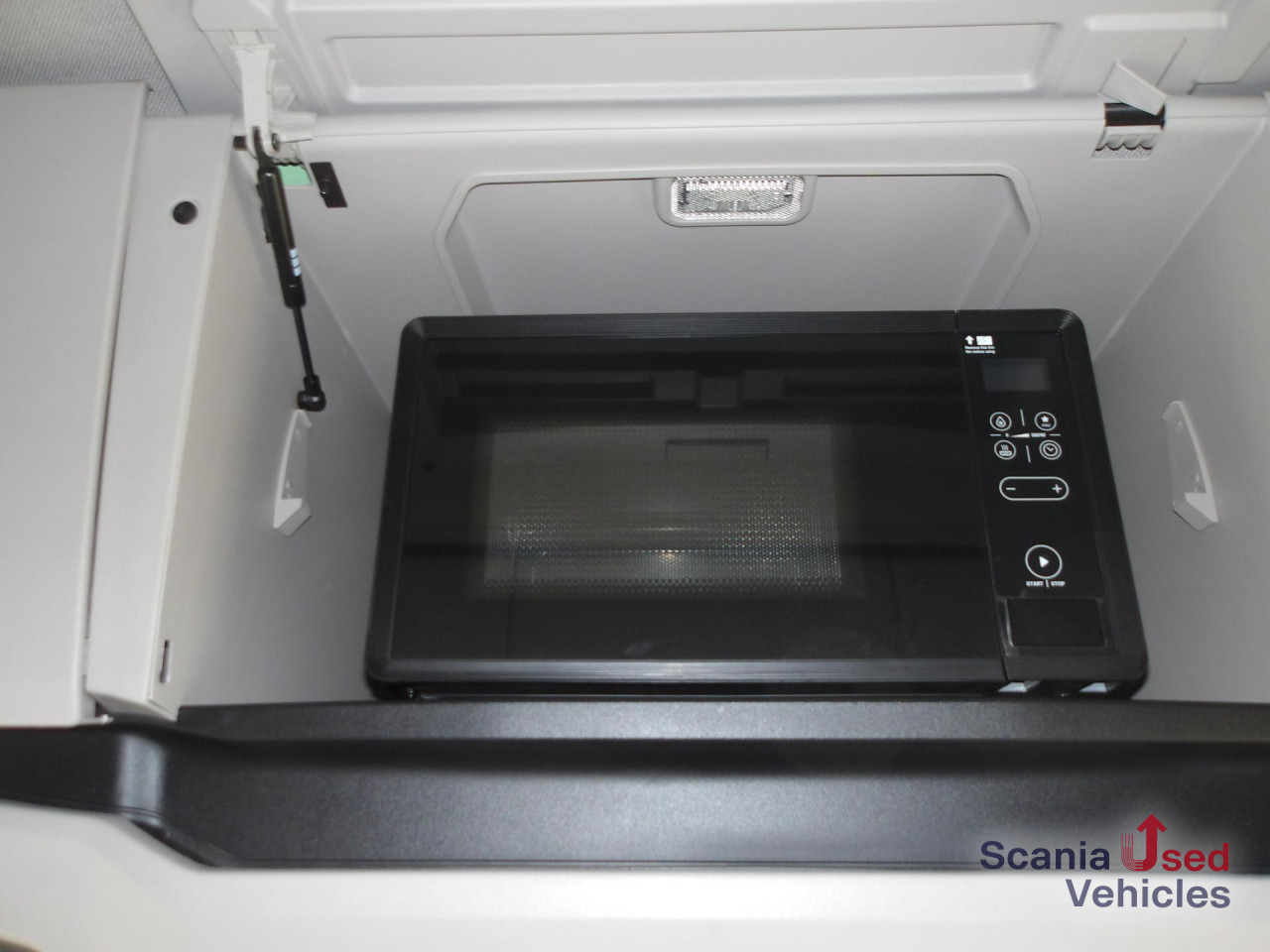SCANIA S 590 NB - V8 - FULL AIR - LEDER - ALCOA - uvm - Tracteur routier: photos 5 SCANIA S 590 NB - V8 - FULL AIR - LEDER - ALCOA - uvm - Tracteur routier: photos 5