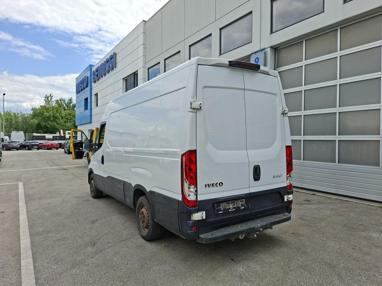 IVECO Daily 35S13V - Transport de personnes: photos 3 IVECO Daily 35S13V - Transport de personnes: photos 3