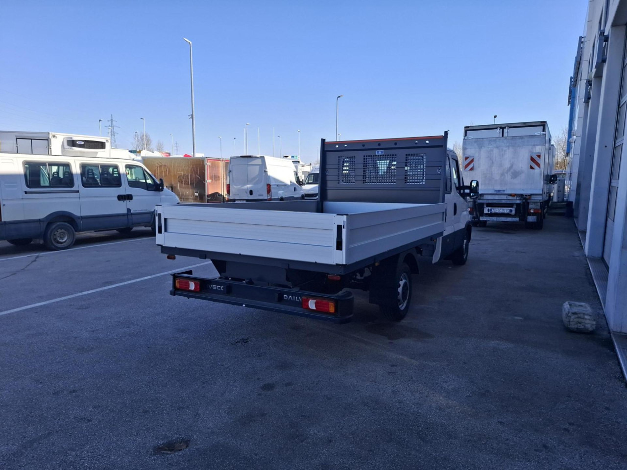 IVECO Daily 35S16D - Fourgon utilitaire, Utilitaire double cabine: photos 4 IVECO Daily 35S16D - Fourgon utilitaire, Utilitaire double cabine: photos 4