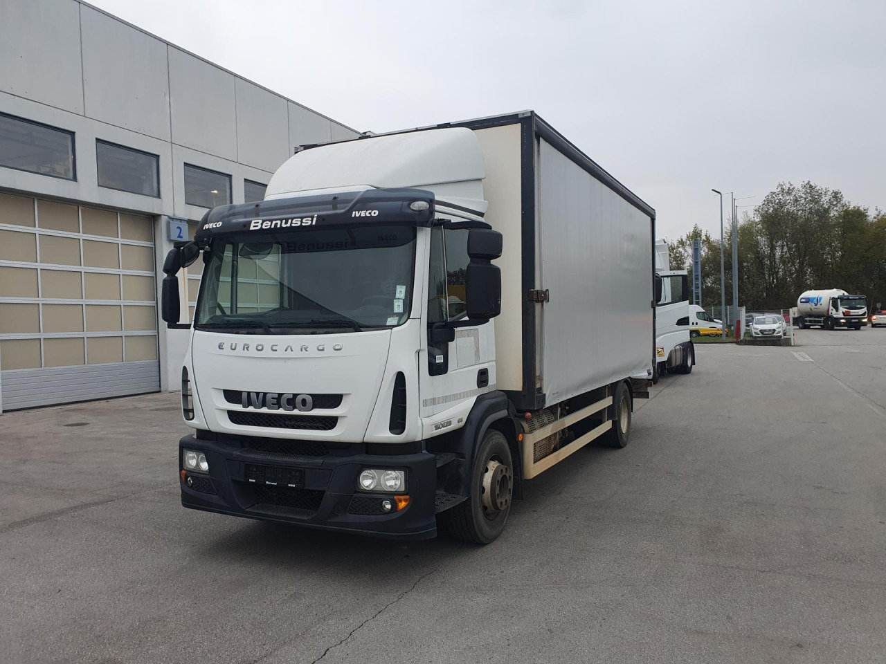 IVECO Eurocargo ML150E28/FP - Camion à rideaux coulissants: photos 1 IVECO Eurocargo ML150E28/FP - Camion à rideaux coulissants: photos 1