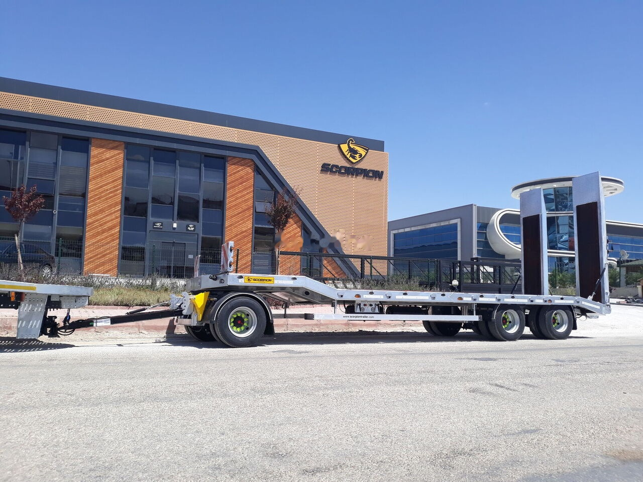 Scorpion Trailer 2024 SCORPION TRAILER NEW 3 AXLE (MANUFACTURER COMPANY) - Semi-remorque surbaissé: photos 5 Scorpion Trailer 2024 SCORPION TRAILER NEW 3 AXLE (MANUFACTURER COMPANY) - Semi-remorque surbaissé: photos 5
