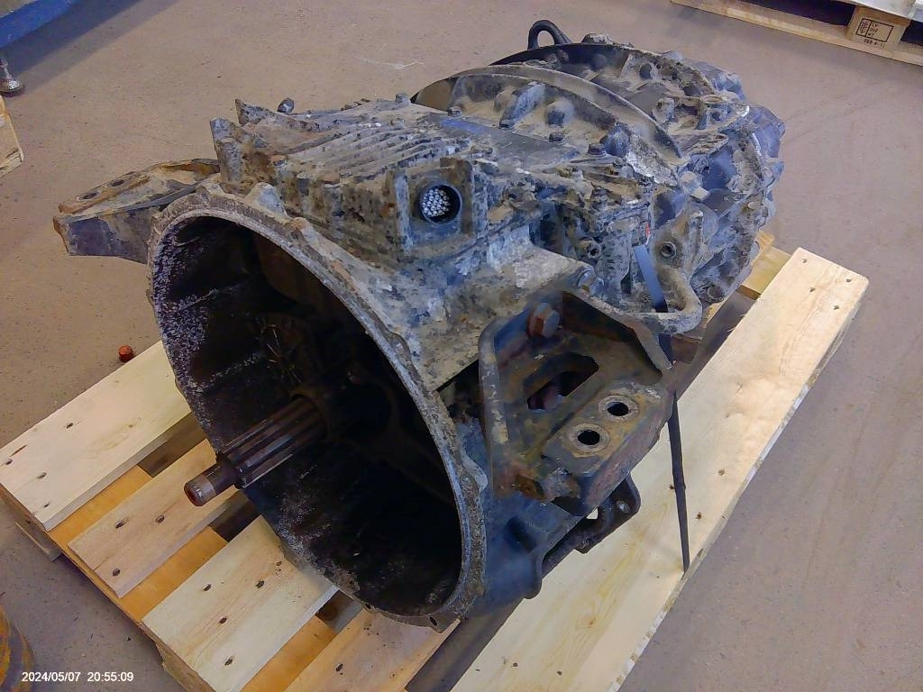 MAN TGM 26.340 - Boîte de vitesse pour Camion: photos 1 MAN TGM 26.340 - Boîte de vitesse pour Camion: photos 1