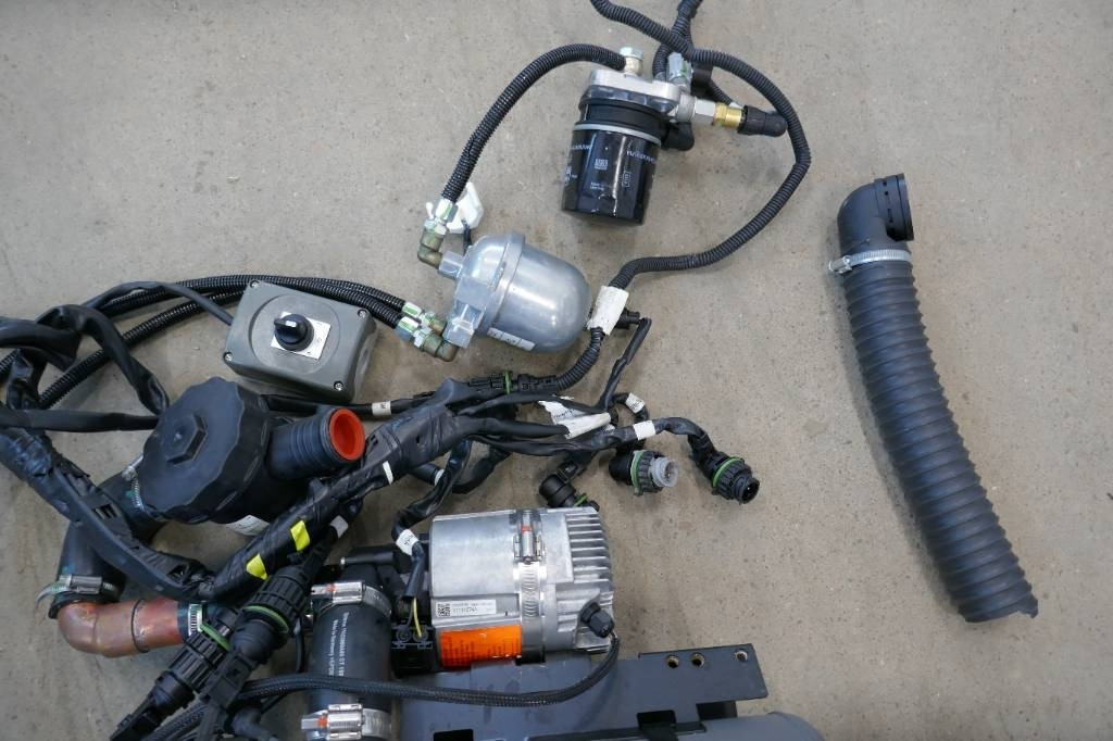 Volvo 8900 - Cabine pour Camion: photos 4 Volvo 8900 - Cabine pour Camion: photos 4