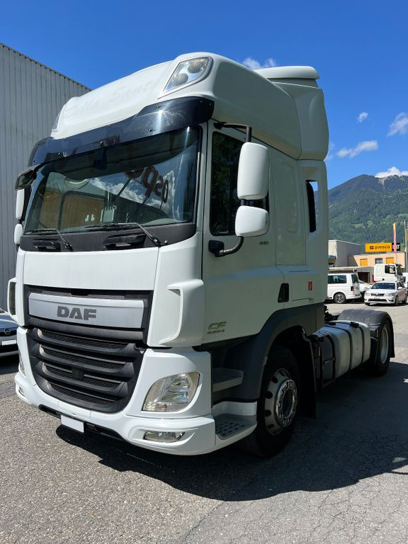 DAF CF440 FT 4x2, E6, PTO, Standklima, 10x - Tracteur routier: photos 2 DAF CF440 FT 4x2, E6, PTO, Standklima, 10x - Tracteur routier: photos 2