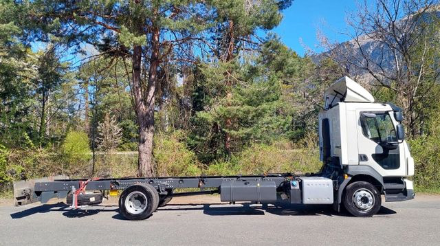 Volvo FL280 4x2, E6, Wohnwagen + 2 Pferdeplaetze Volvo FL280 4x2, E6, 7.40m Chassis, Fahrgestell - Camion chevaux: photos 5 Volvo FL280 4x2, E6, Wohnwagen + 2 Pferdeplaetze Volvo FL280 4x2, E6, 7.40m Chassis, Fahrgestell - Camion chevaux: photos 5