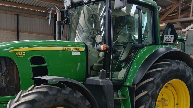 John Deere 7530 - Tracteur agricole: photos 1 John Deere 7530 - Tracteur agricole: photos 1