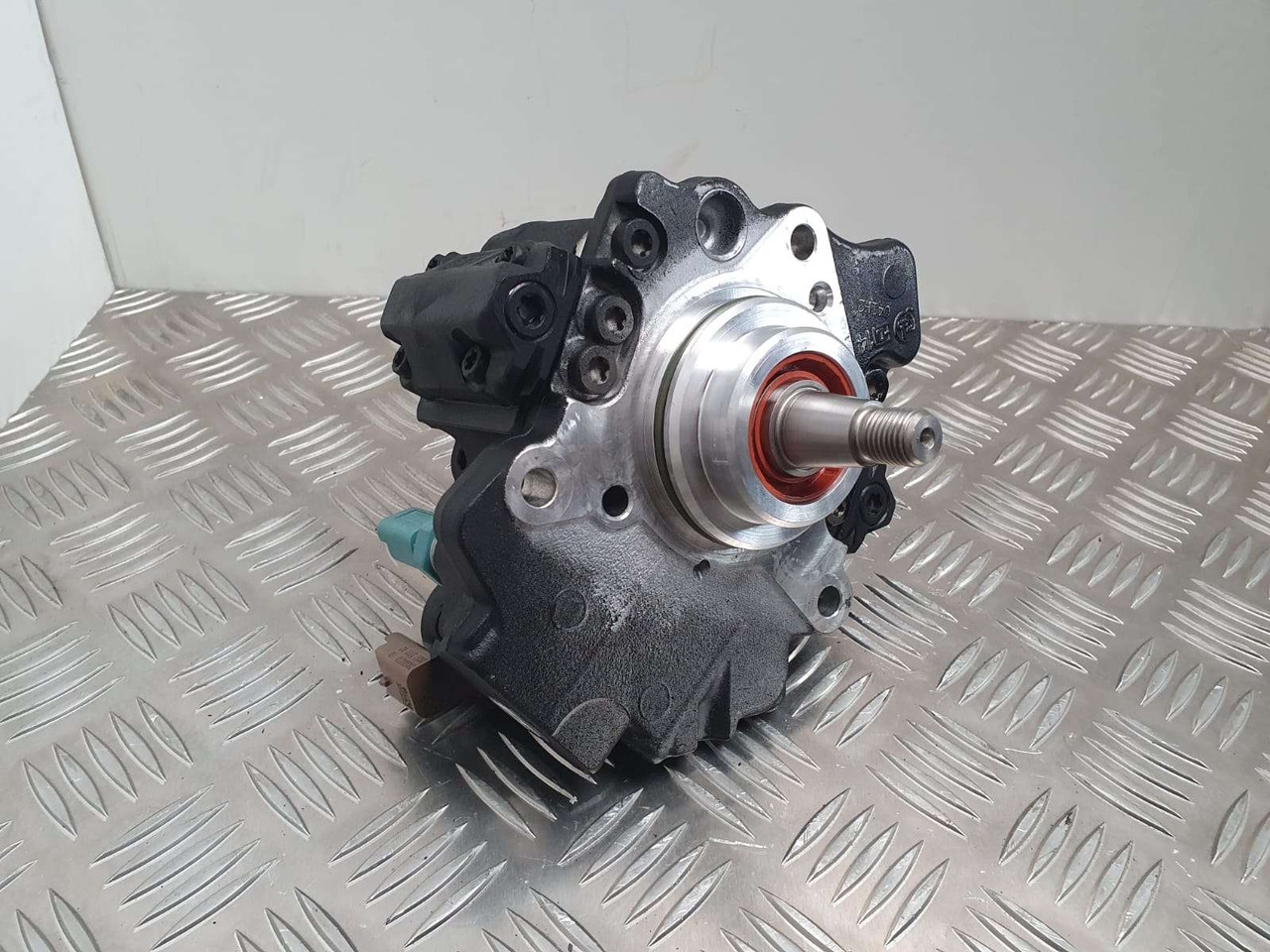 JCB Injection Pump 320/06825 Delphi 28313000 injection pump - Moteur et pièces pour Engins de chantier: photos 2 JCB Injection Pump 320/06825 Delphi 28313000 injection pump - Moteur et pièces pour Engins de chantier: photos 2