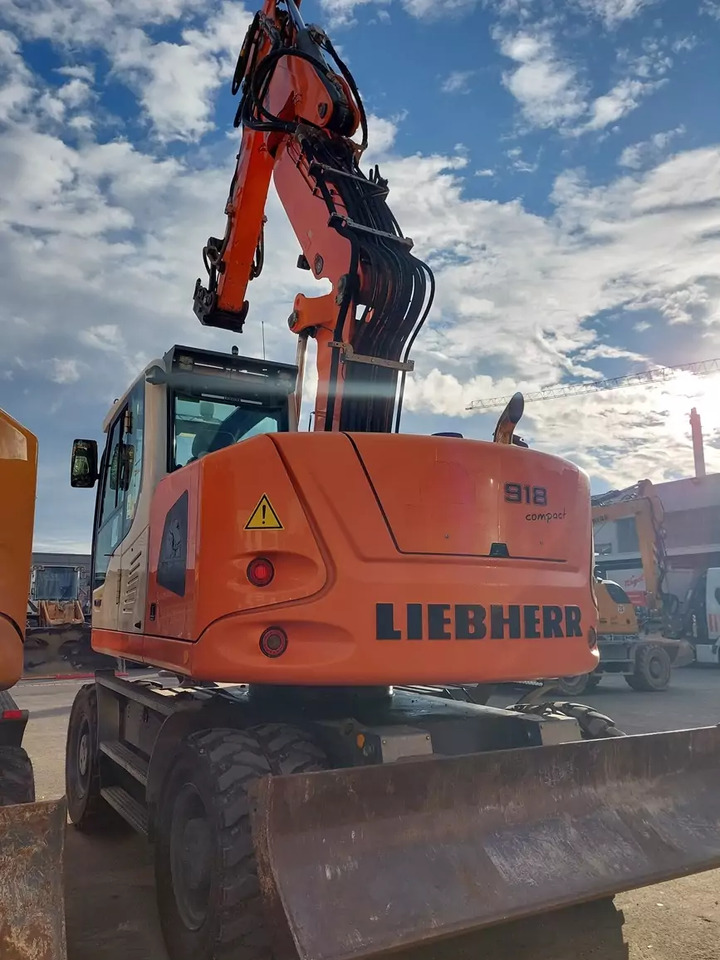 2014 Liebherr A 918Compact - Pelle sur pneus: photos 3 2014 Liebherr A 918Compact - Pelle sur pneus: photos 3