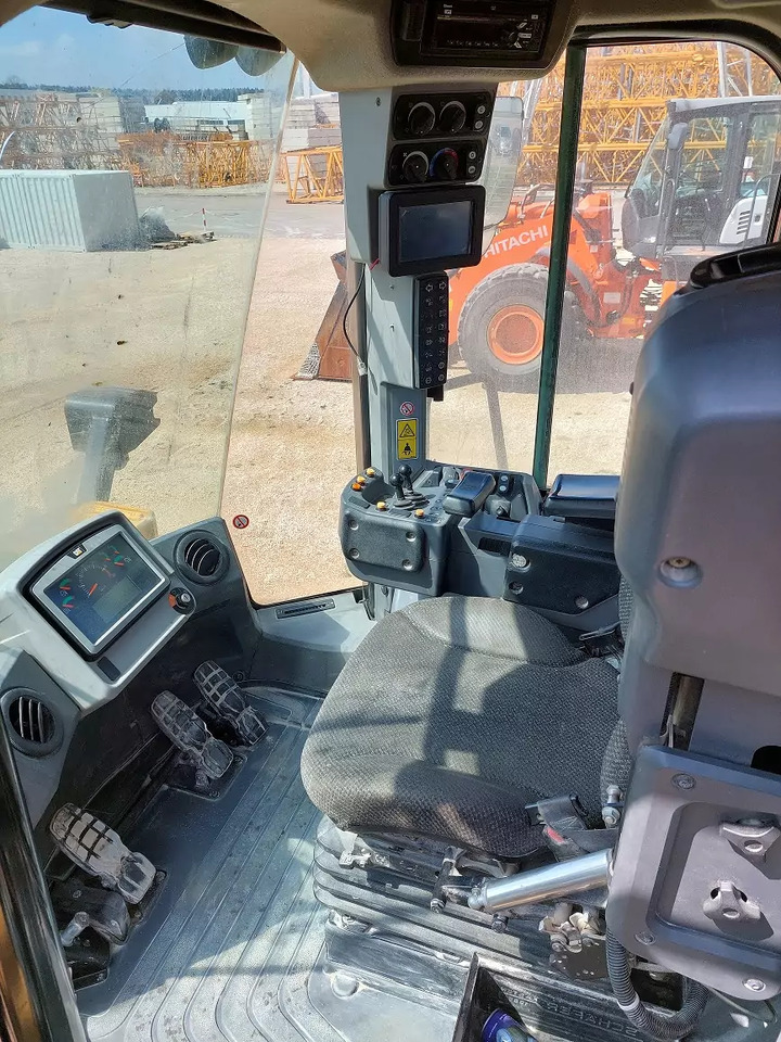 2015 Caterpillar 966M - Chargeuse sur pneus: photos 5 2015 Caterpillar 966M - Chargeuse sur pneus: photos 5